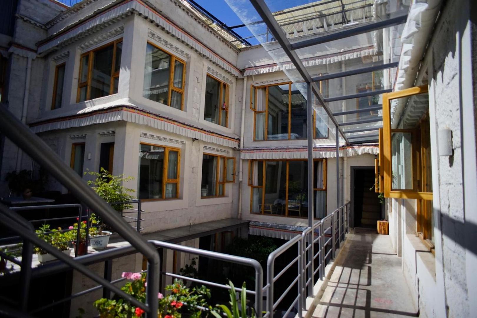 Fengma Feiyang Hostel Lhasa Exterior photo