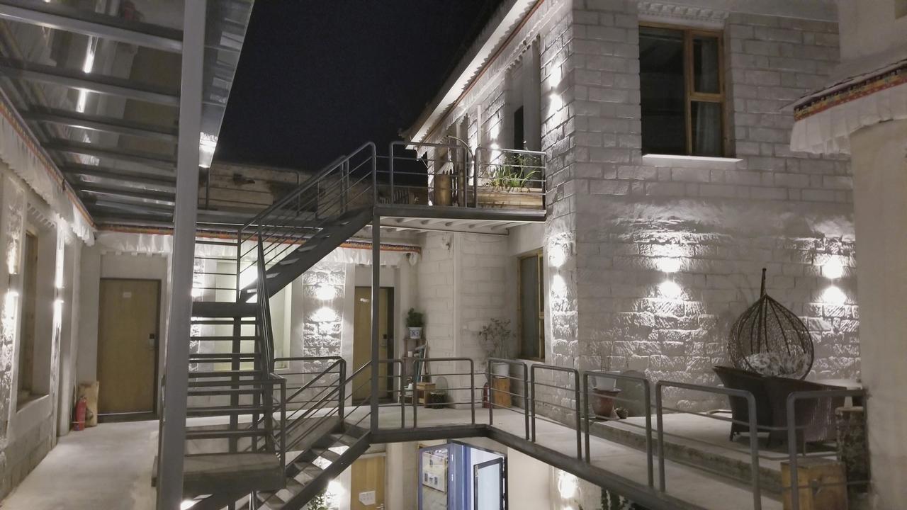 Fengma Feiyang Hostel Lhasa Exterior photo