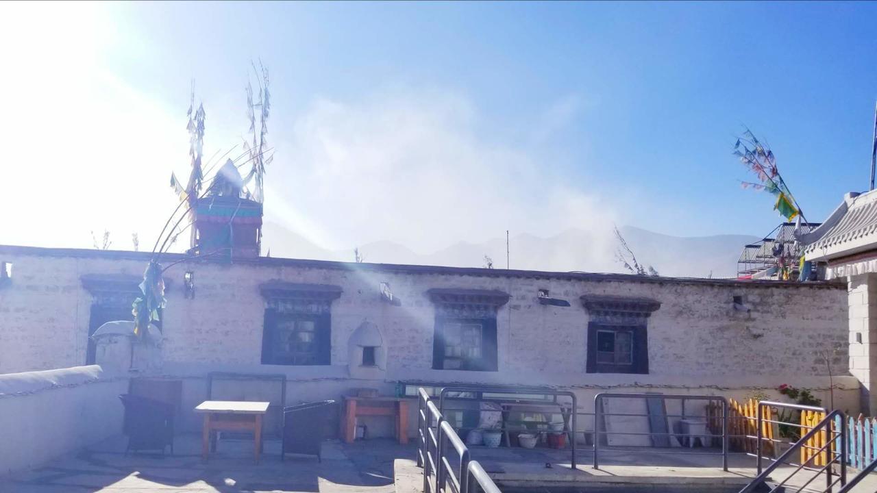 Fengma Feiyang Hostel Lhasa Exterior photo